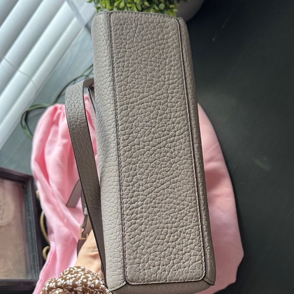 ♠️Kate Spade Gray purse - Picture 9 of 10